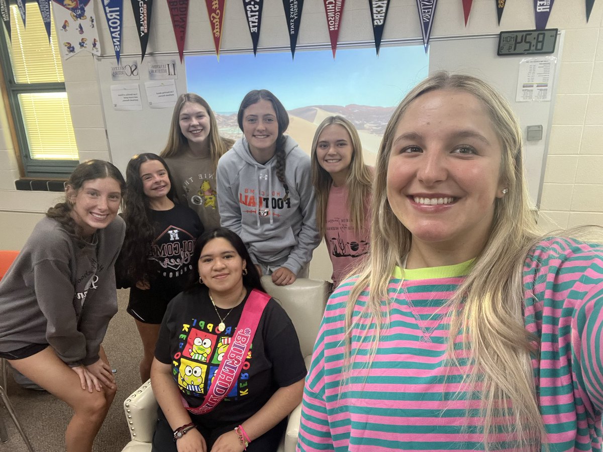 Holcomb Yearbook tweet media