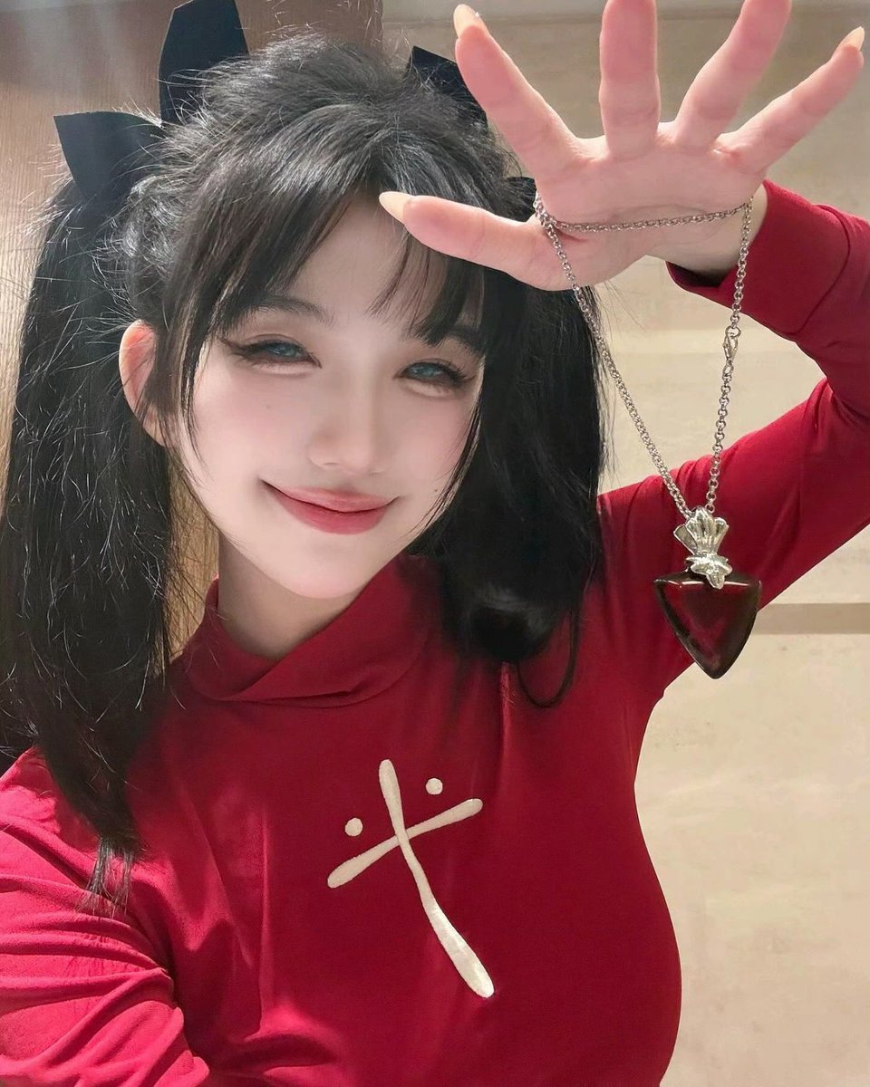 想让主人把吊坠塞进你的屁眼里当肛塞吗？母狗!