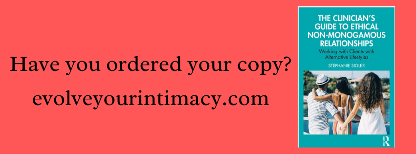 Dr_StephanieEYI's tweet photo. Have you heard? I wrote a book that every intimacy and relationship therapist, coach, counselor, and LS participant should own!
#drstephanie #evolveyourintimacy https://t.co/oqzXwTBU8e