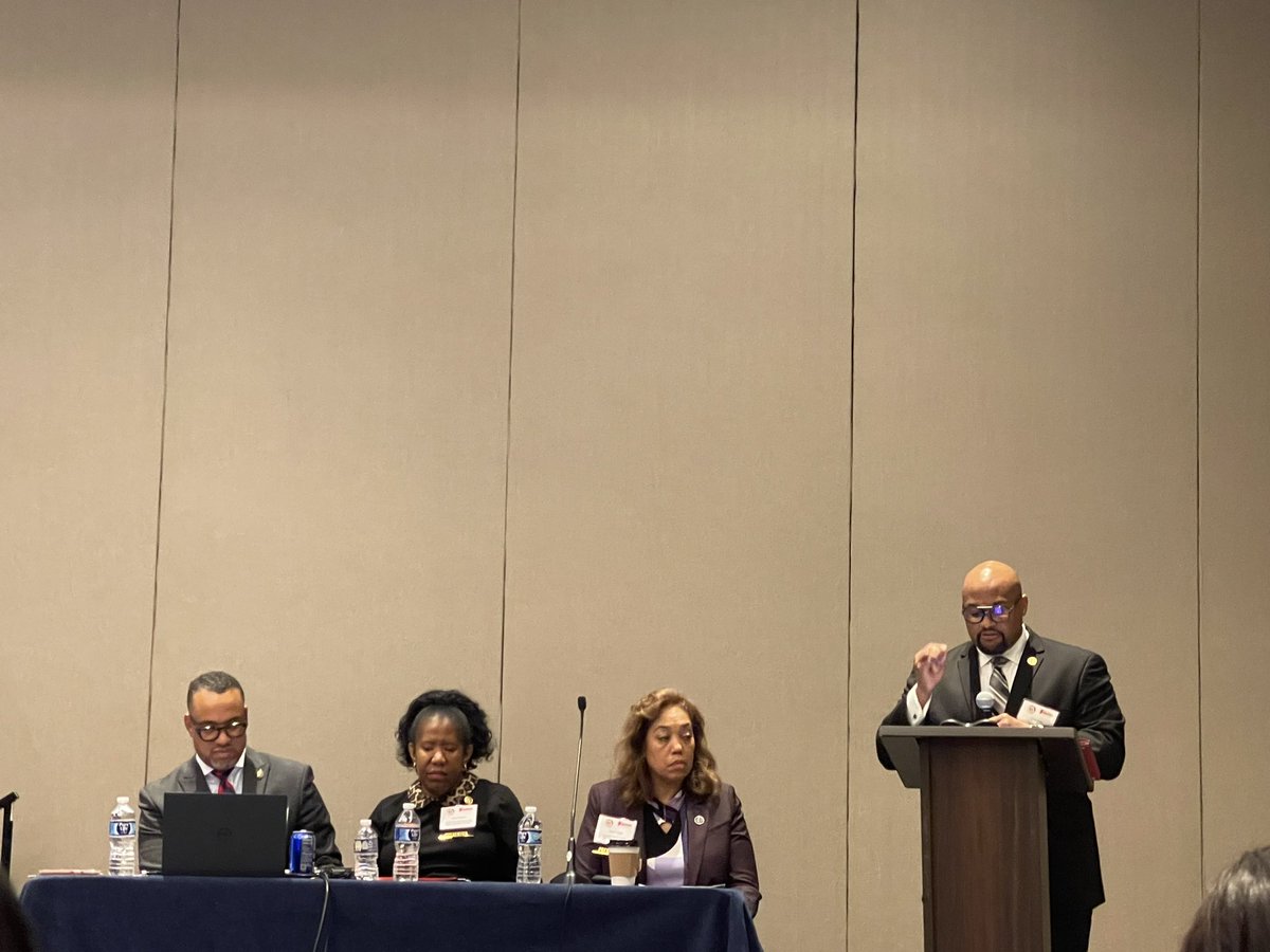 PrincipalBlythe's tweet photo. Great Breakout Session 1: Educators of Color Career Advancement in Educational Leadership: How do you get there and how do you stay there?  #LeadIASPP
-Dr. Justin Hunter, @msdpike_HR 
-Mrs. @CarlaJAcademics, @ltgoodnews 
-Dr. @SheSuggs, @WayneTwpSchools #LeadIASPP https://t.co/tvZbnQKGkS