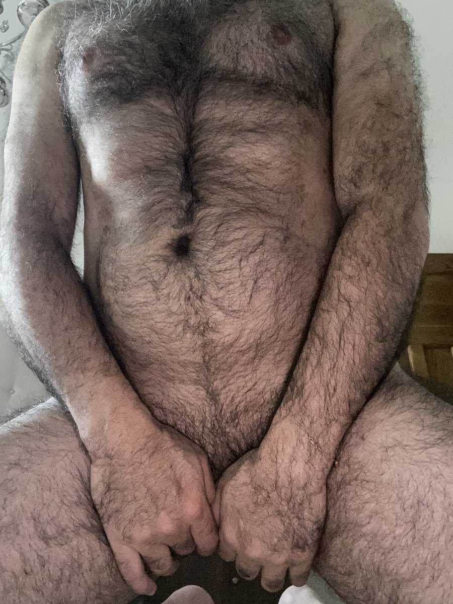 ghush03's tweet photo. Birthday suit 🙊

 #gaymtl #penisquebeccois https://t.co/cfvalDgfxK