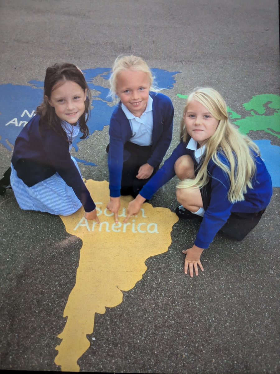 Grimoldby_Y5's tweet photo. Did you know the Amazon rainforest is 28 times the size of the UK? In Year 4 we looked at this on the playground.... Some superstars also picked out where it was on the playground map of the world!
#happiness https://t.co/ix8cKdaLxM