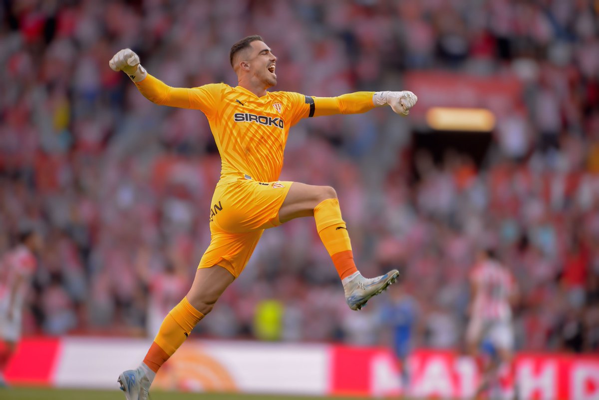 RealSporting's tweet photo. 𝗣𝗮𝗱𝗿𝗲. https://t.co/BvgI0FWfz6