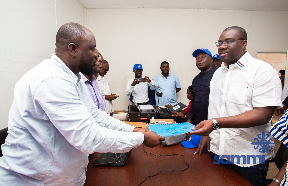 IngBerchie's tweet photo. Sammi Awuku writes;
Exciting times ahead as the journey begins to represent the Akuapem North constituency in Parliament come January 2025.
Forms filed, submission completed and now ever ready to serve my people. 🇬🇭
#ANC2024
#MPcandidate
#Ofiepɛɛɛ
#SA4ANC2024 🇫🇷
@sammiawuku https://t.co/hC0LLFNQd7