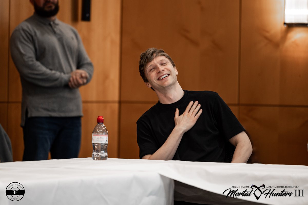 Ent_Event's tweet photo. Sunday M&G with Will Tudor at Mortal Hunters III, April 2024.
#shadowhunters #shadowhunterscon #shadowfam #shadowhunterseurope #convention #mortalhunters #mortalhunterscon #mortalhuntersconvention #throwback #bestoftheday #behindthescenes #happy #smile #angels @willtudor1 https://t.co/c3AKuzoxu2