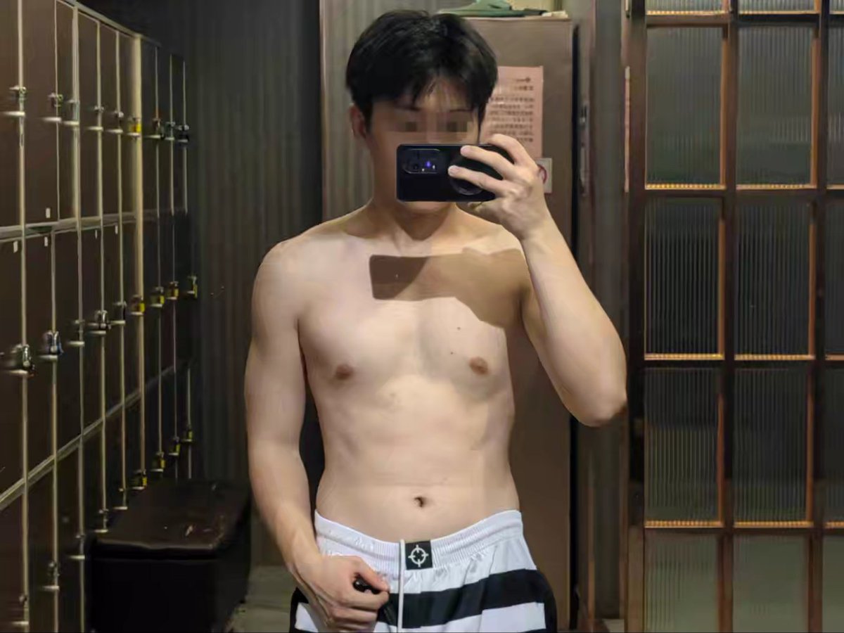 CaptionMavis's tweet photo. 天津大学的湖南弟弟 https://t.co/XukPYEopnZ