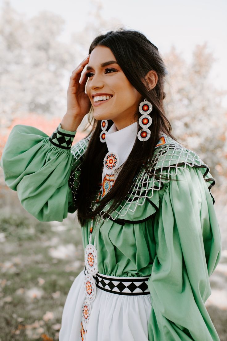 Native American💛 tweet media