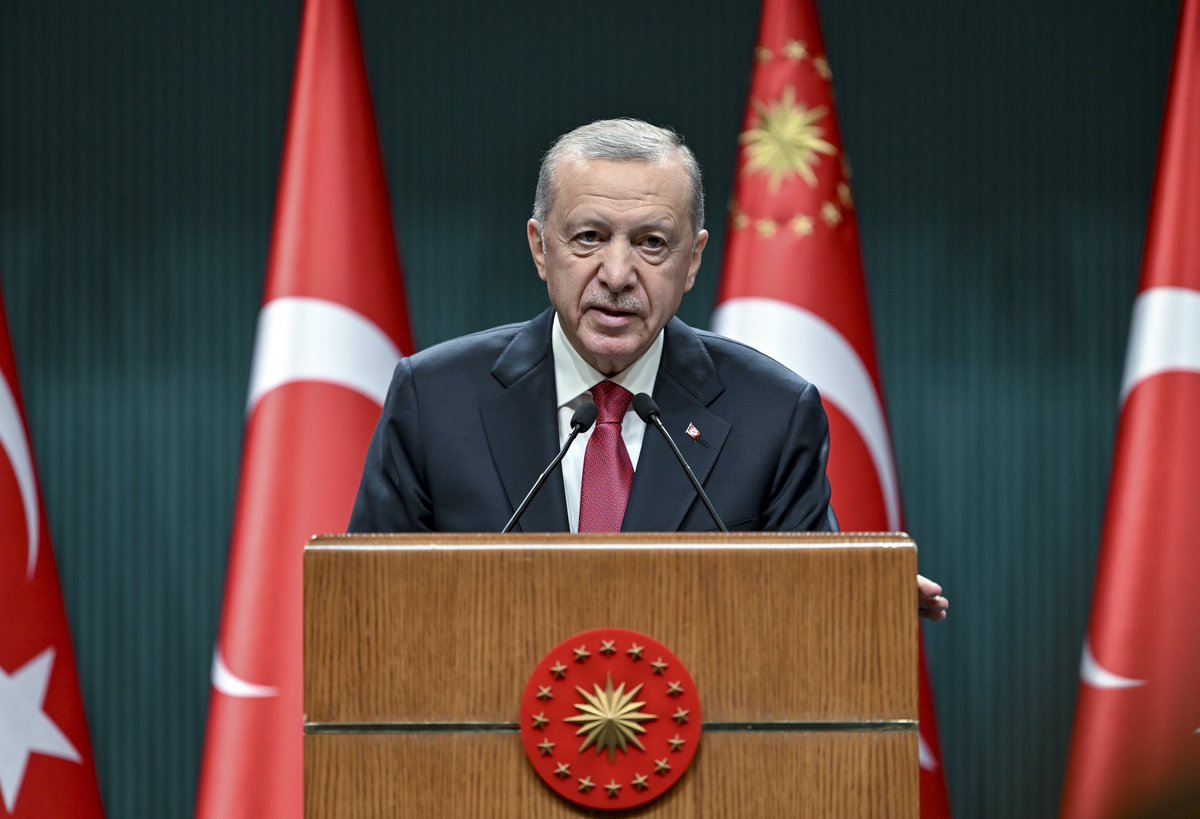 tcbestepe's tweet photo. “Sivil anayasa ihtiyaçtan öte bir zorunluluktur” https://t.co/O5yO4UfcPF https://t.co/oWZ7YvMQer
