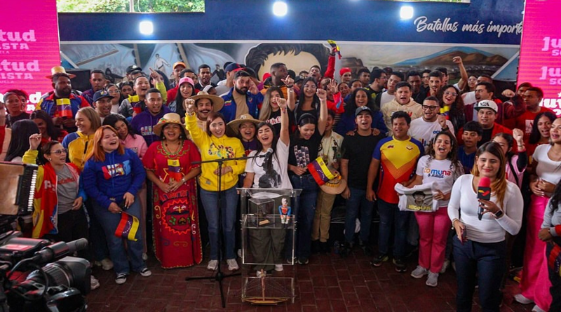 <a href="/NicolasMaduro/">Nicolás Maduro</a> Estos días también participaré en la celebración de los 16 años de la Juventud del <a href="/PartidoPSUV/">PSUV</a> , importante fuerza política comprometida que no ha dejado caer la espada de Bolívar ni abandona el legado de Chávez. Ratificamos que los jóvenes venezolanos cuentan con nuestro apoyo.