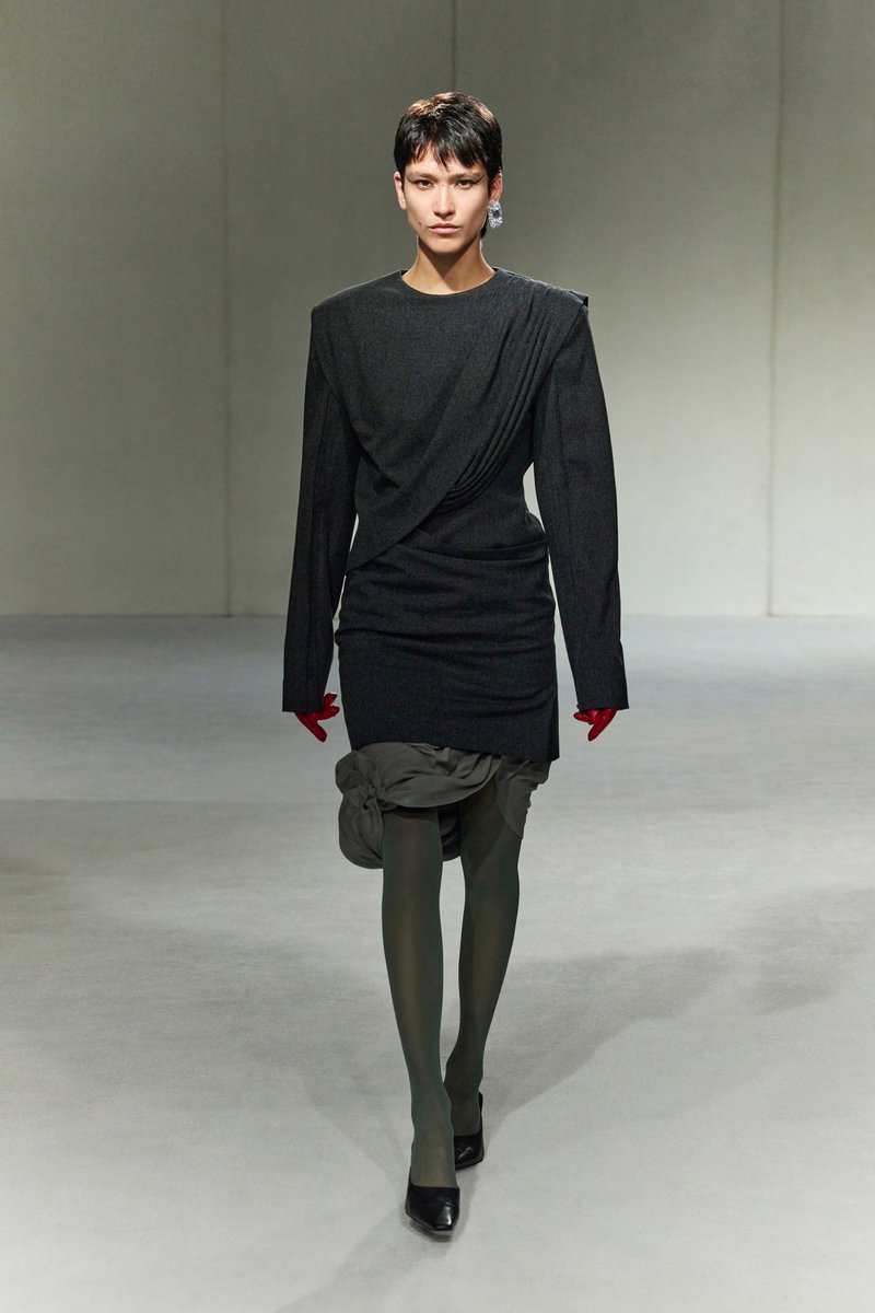 mugIerette's tweet image. CPLUS SERIES - Fall 2023 looks like your wardrobe when you find gems at the thrift store - I love that vibe