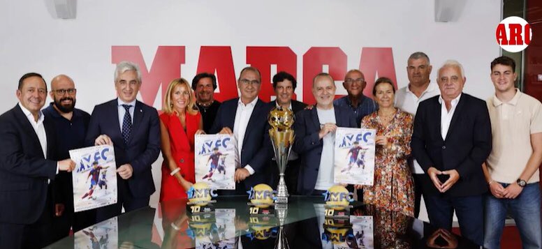 Pues ya está lista la Madrid Football Cup U14 que jugarán RMadrid, Barça, Atleti, PSG, Milan, United, Chelsea y más en liza. Hoy lo presentamos en <a href="/marca/">MARCA</a> con el dire  <a href="/JIGallardo/">J. I. Gallardo</a> y Rocío García, alcaldesa de la sede, Alcobendas. Será del 20 al 22 sep. #MFcup24