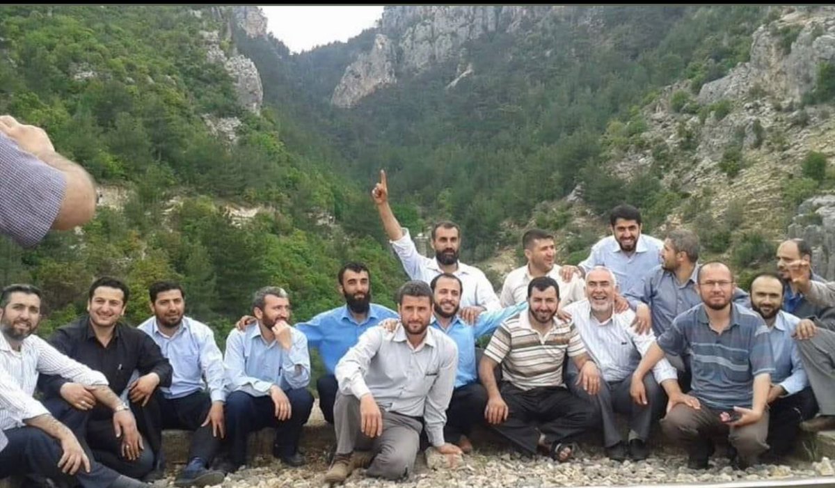 İslami hareketin en önemli dinamiklerinden biri kardeşliktir ve bu kardeşliği güçlendiren en önemli unsurlardan biri de ziyaretleşmedir.

Kardeşini ZiyaretEt
#KardeşinleZiyaretleş