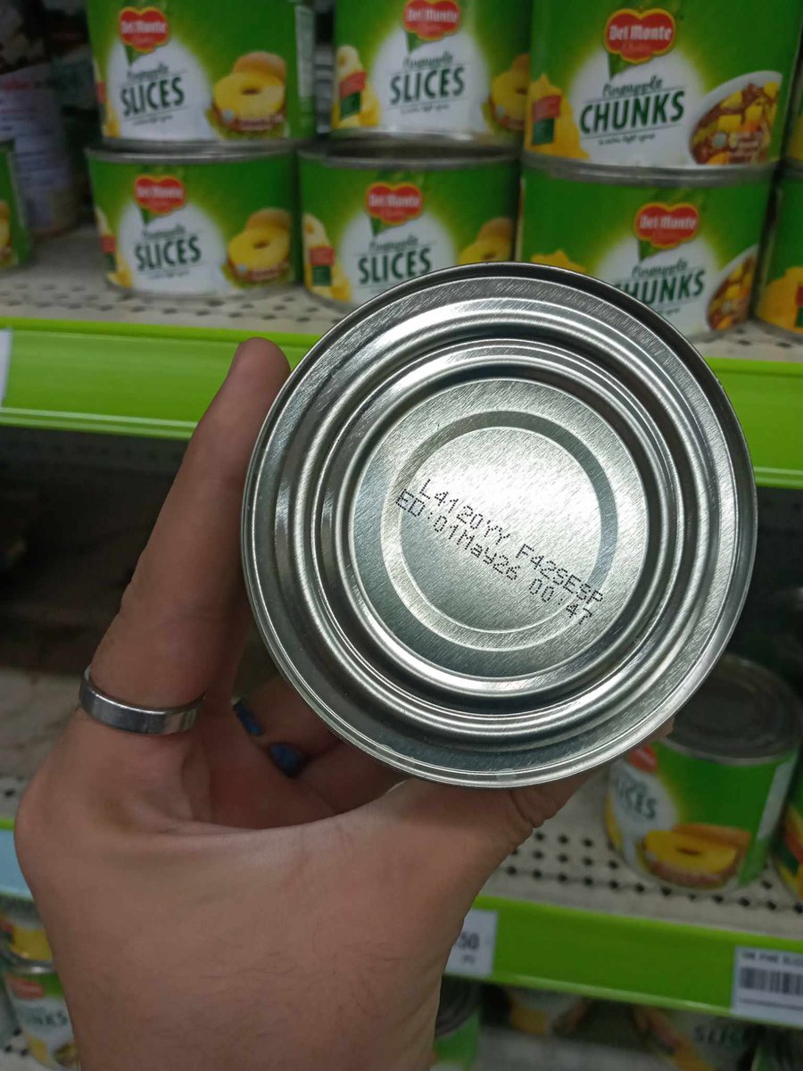 deIeuzesions's tweet photo. went to the supermarket earlier today and i couldn't believe my eyes when i found these over at the canned section... https://t.co/j44dLGTZMs
