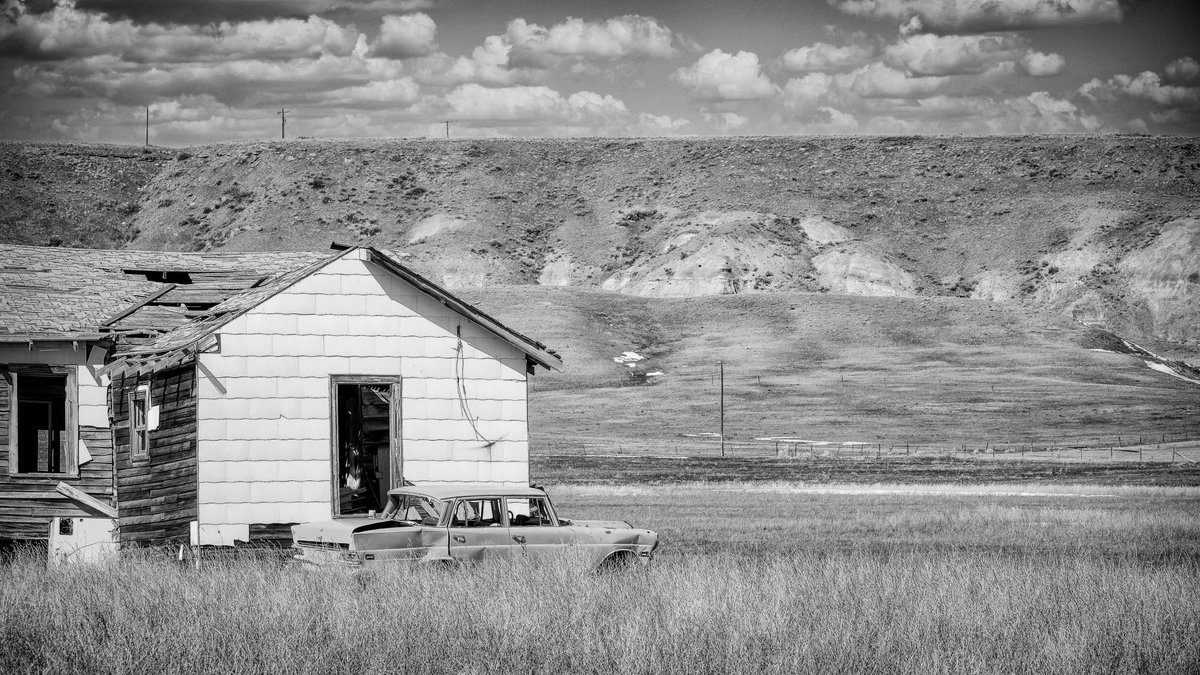 ScottReadPhoto's tweet photo. 'Barn Find Days in Montana'

Nothing more exciting that cruising the open roads and stumbling upon someone's story left in a field.

@VanguardPhotoUK @VanguardPhoto  @VanguardPhotoES  @7Artisanslens @kasefiltersuk  @mpbcom

#ʙʟᴀᴄᴋᴀɴᴅᴡʜɪᴛᴇᴘʜᴏᴛᴏɢʀᴀᴘʜʏ #montana https://t.co/n9nqlUboCQ
