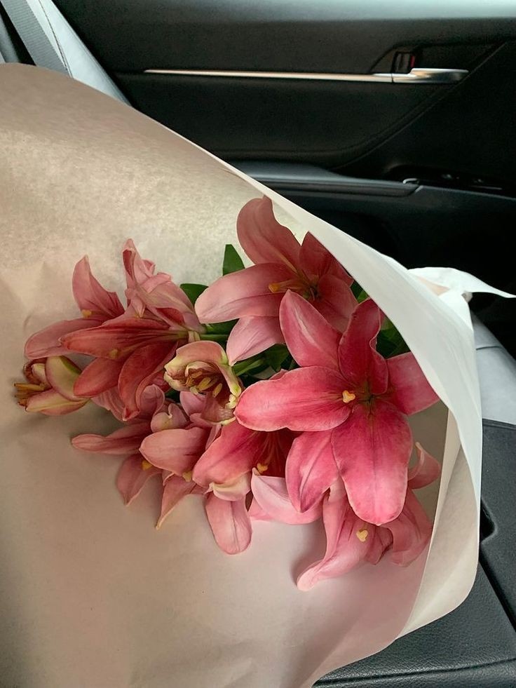 Lilies bouquet .