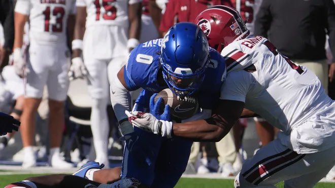 CFBReport's tweet photo. The worst P4 (+ IND) Offenses in College Football so far. (YPG)

1. Kentucky
2. South Carolina
3. Michigan 
4. Houston
5. Florida State
6. Cal
7. Northwestern 
8. Oklahoma
9. Notre Dame
10. Baylor https://t.co/BzH06VfnRO