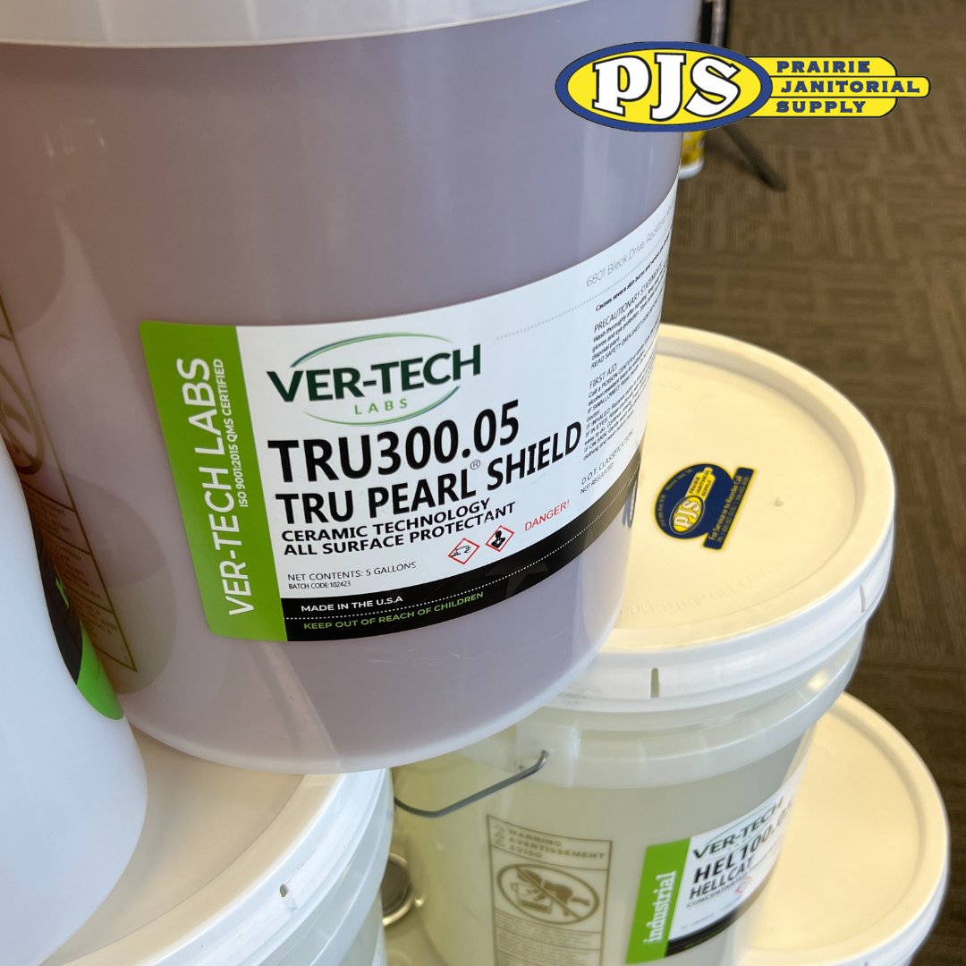 prairiejanitor1's tweet photo. Ver-Tech Labs is perfect for both your vehicles and farm equipment!🚜 

After harvest, make your combine look like new again. 

Drop by our store to pick up your pales or find a dealer near you in Saskatchewan, Alberta, or Manitoba. 

#vertech #truckwash #farmequipment https://t.co/GU2cGm3M4v