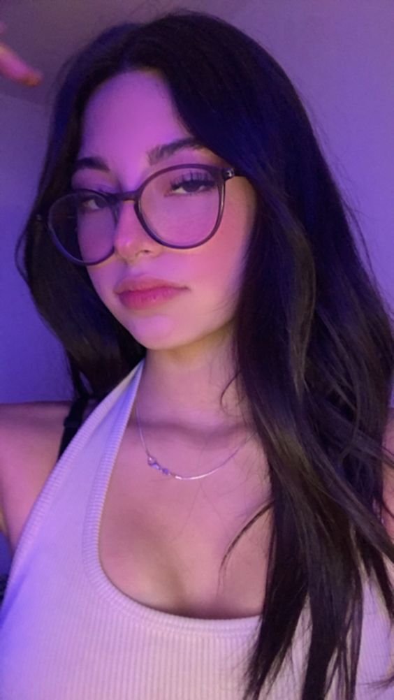 Un beso tuyo podría arreglar cualquier mal día😘