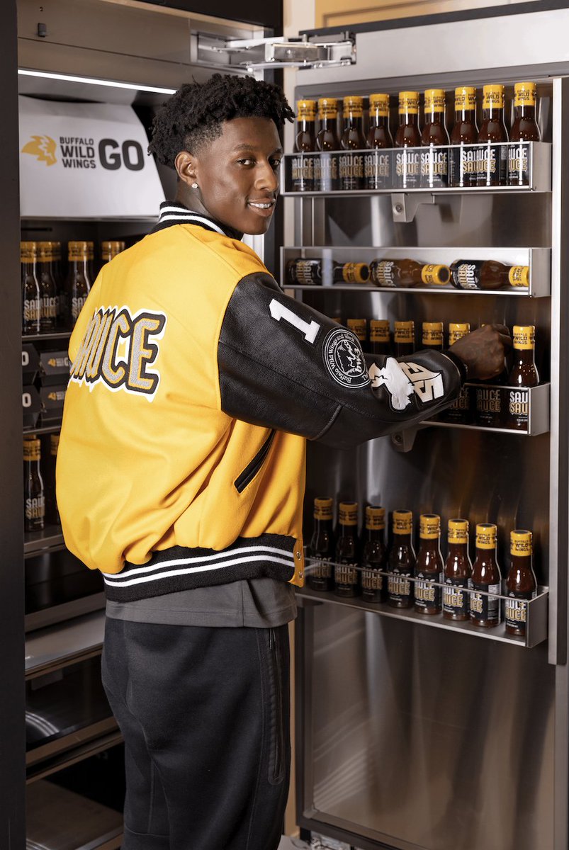 BWWings's tweet photo. 🚨 SAUCE SAUCE BOTTLE GIVEAWAY 🚨

Want a chance to win a bottle of Sauce Gardner’s signature Sauce Sauce? Tell us why you deserve a bottle. 

Use #SauceSauce #Sweepstakes &amp; tag
@BWWings for a chance to win a bottle of sauce sauce from all-pro @iamSauceGardner https://t.co/Ow6KhISI78