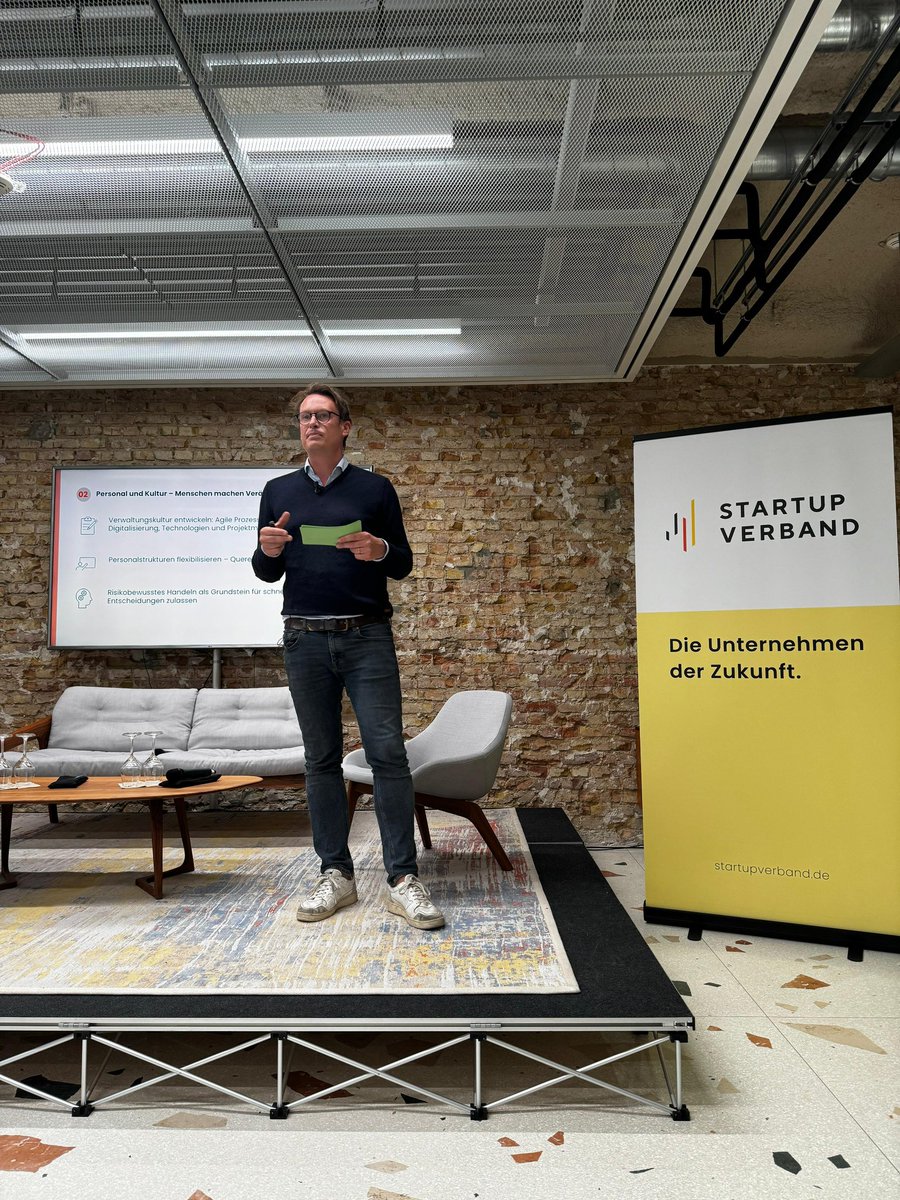 Heute Präsentation der Innovationsagenda 2030 des <a href="/StartupVerband/">Startup-Verband 💡 🚀</a> s bei der <a href="/DeutscheBoerse/">Deutsche Börse Group</a> in Berlin #startup #Entrepreneurship
