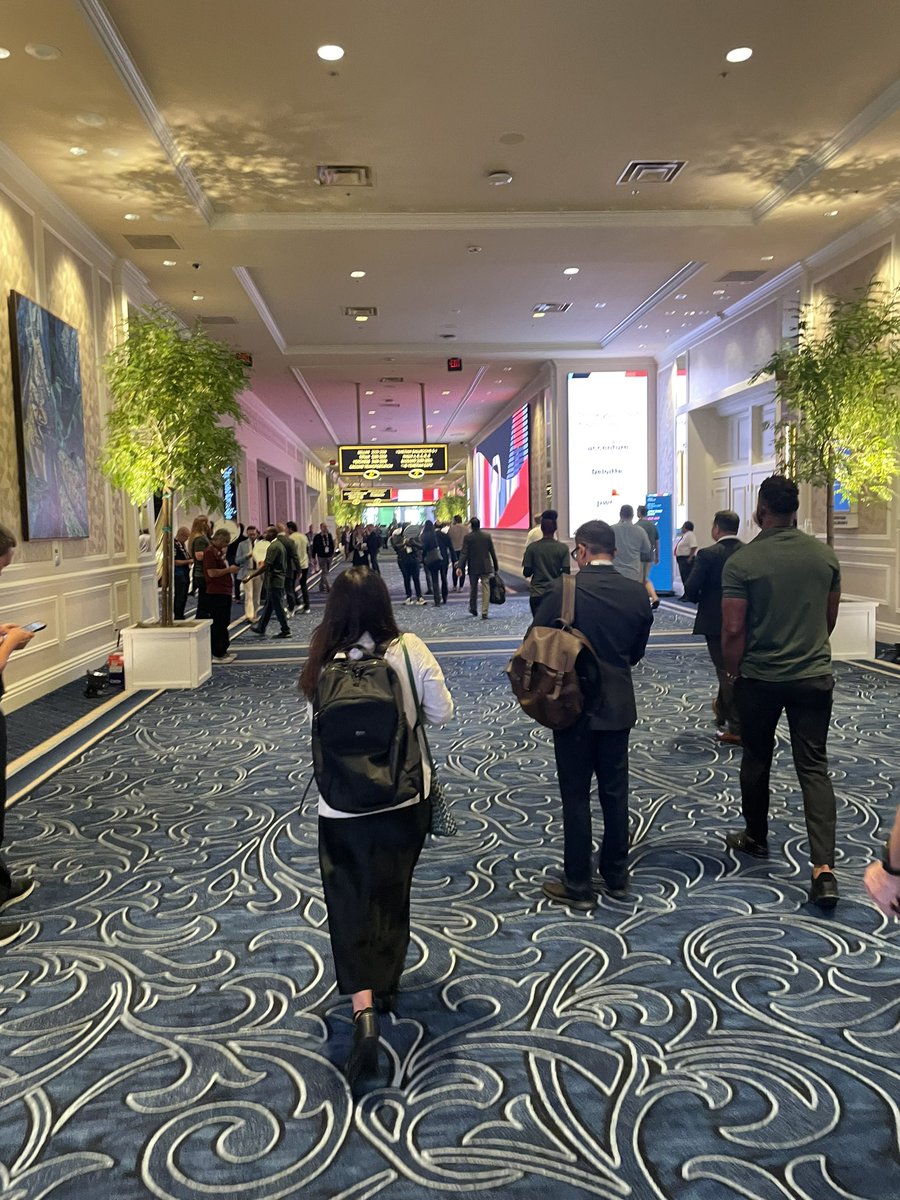 Oracle_Barbie's tweet image. Off to the races! Starting my morning at the EPM Partner Summit with the #OracleCloudEPM product management leaders. 

@CloudWorld @Oracle #ocw24 #cloudworld