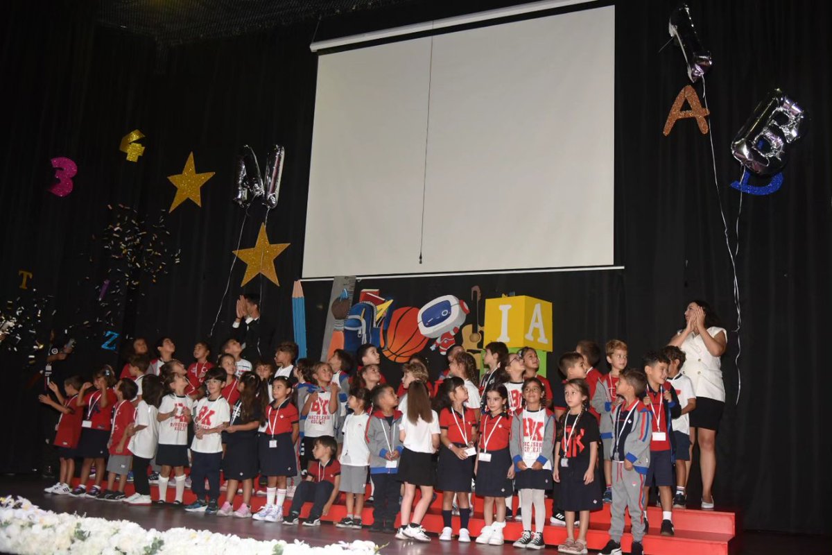 2024-2025 Eğitim Öğretim yılının
 ilk zili çaldı🔔
Hoşgeldiniz çocuklar!💙❤️
Tüm öğrencilerimize başarılarla dolu bir yıl diliyoruz.

#SıraSende 
#BahçeşehirKoleji30Yaşında