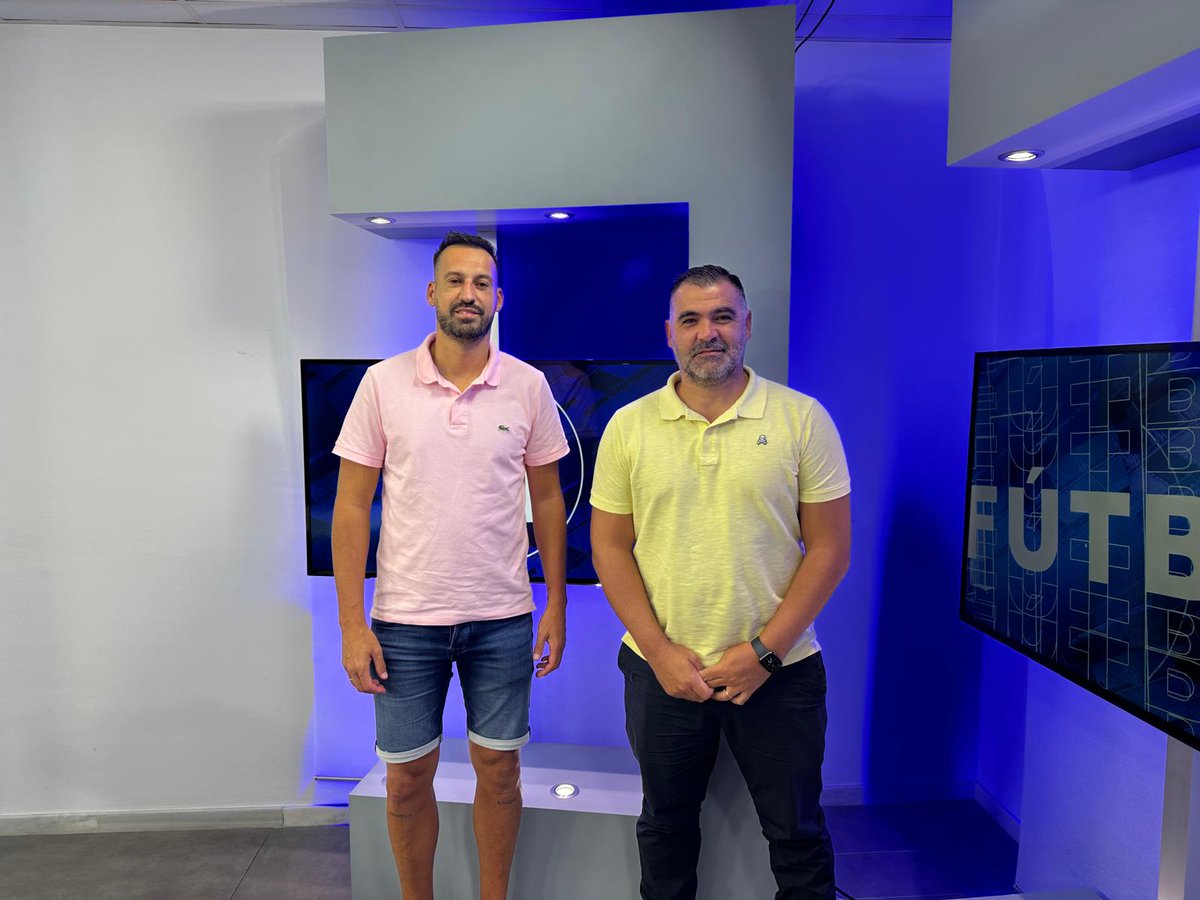 🙌 Esta noche tenemos programa 🙌

🗣 Como invitado, Miguel Ángel Gutiérrez 'Gallo', directivo del <a href="/XerezCD_OFICIAL/">Xerez Club Deportivo</a> 

💬 Tertulia del <a href="/XerezDFC/">XEREZ DEPORTIVO</a> con <a href="/Guillejerez/">Guille</a> y Pedro Tenorio

👁 El ojo de <a href="/MaorRozen16/">Maor Rozen 🇺🇾🇪🇸</a>, que responde a las preguntas de los espectadores

📺 21.00 en <a href="/7TVJerez/">7 TV Jerez</a>