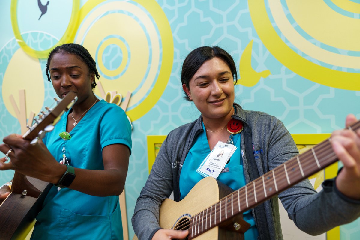 🎉 Special Delivery! We were excited to hand-deliver brand-new Martin Guitars to Dell Children’s  to provide healing through music, helping the incredible music therapy staff enrich the lives of patients every day. 🎶💙 Big thanks to everyone who made this delivery extra special!