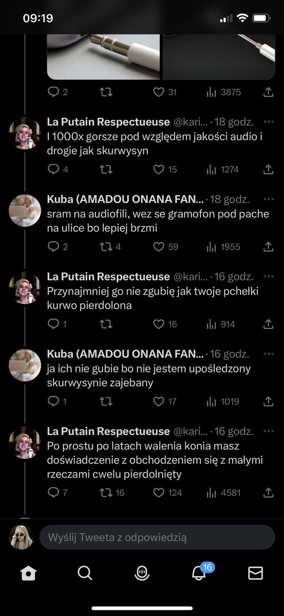 mazvrek's tweet photo. sram na audiofili https://t.co/7nGsznkeWv