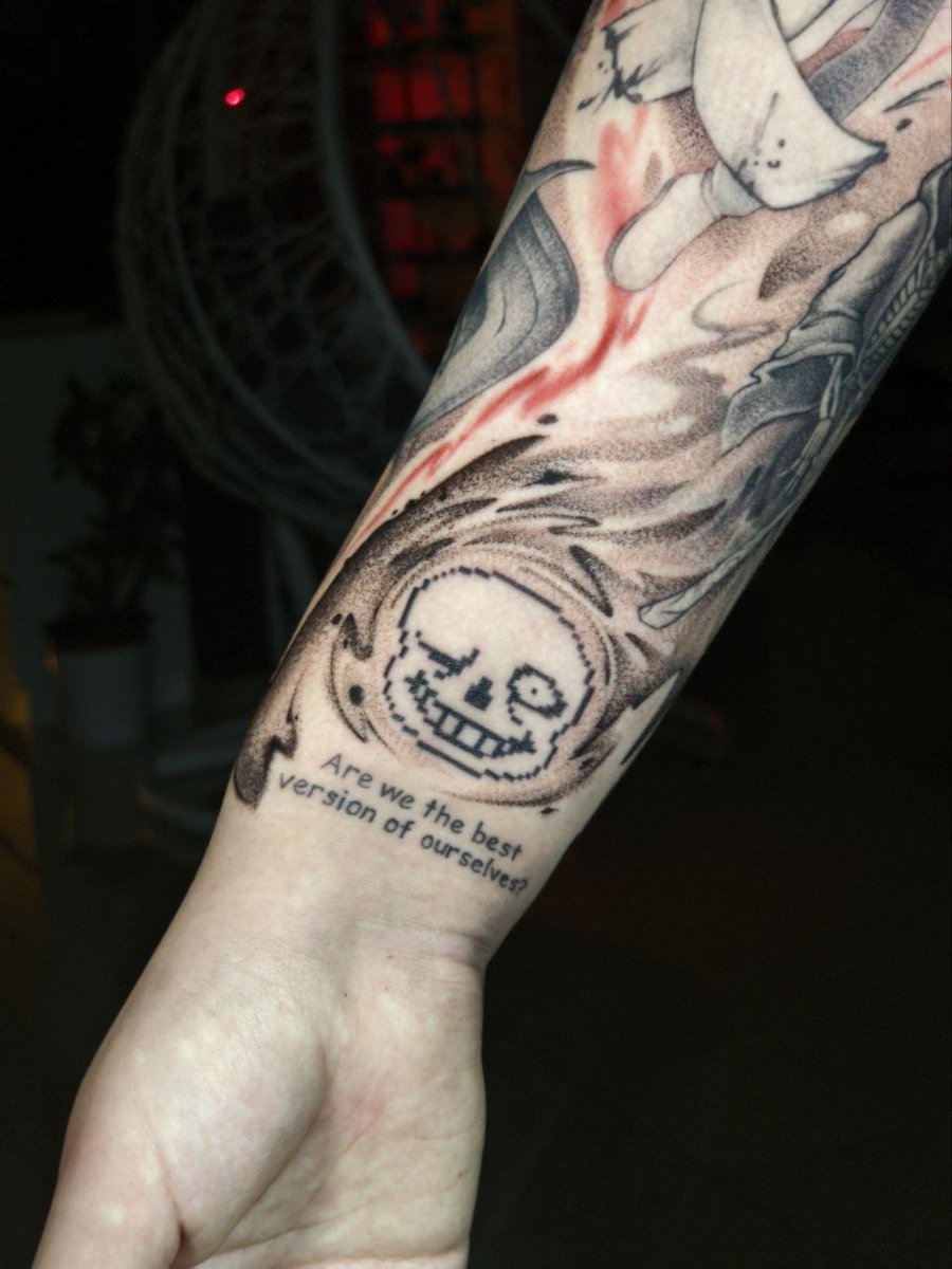 Hey guys! I finally decided to join into the Undertale community💫
Figured that I'd love to show you my ace up the sleeve and share something I recently decided to do)))

#undertale #tattoo #sans