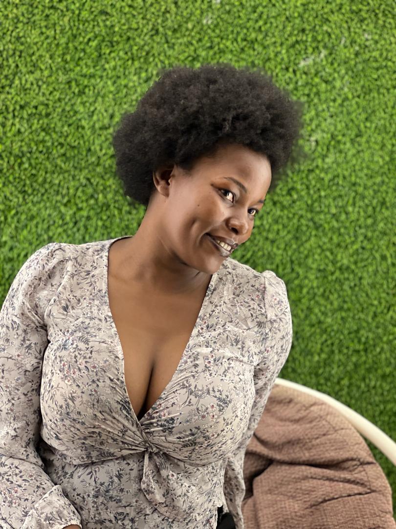 We have Lost Lillian Kampi a second year Nursing Student, who was found dead at her hostel. Cause of death yet to be established 

May God Comfort her Family 
Rest in Peace Lillian 🕊️🕯️