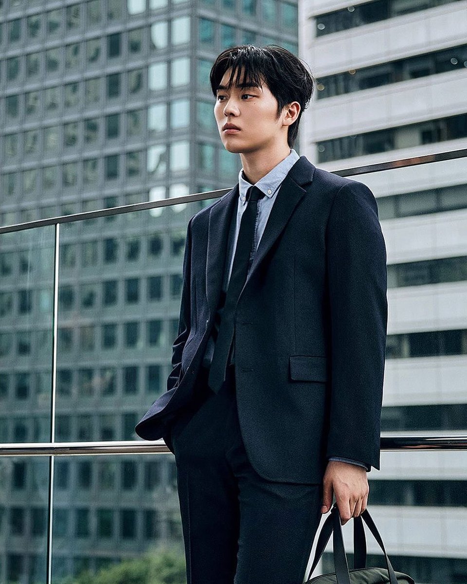 dailyhyunwook's tweet photo. 240909 | hyunwook instagram update

#최현욱 #CHOIHYUNWOOK https://t.co/1Td2KhW1HJ