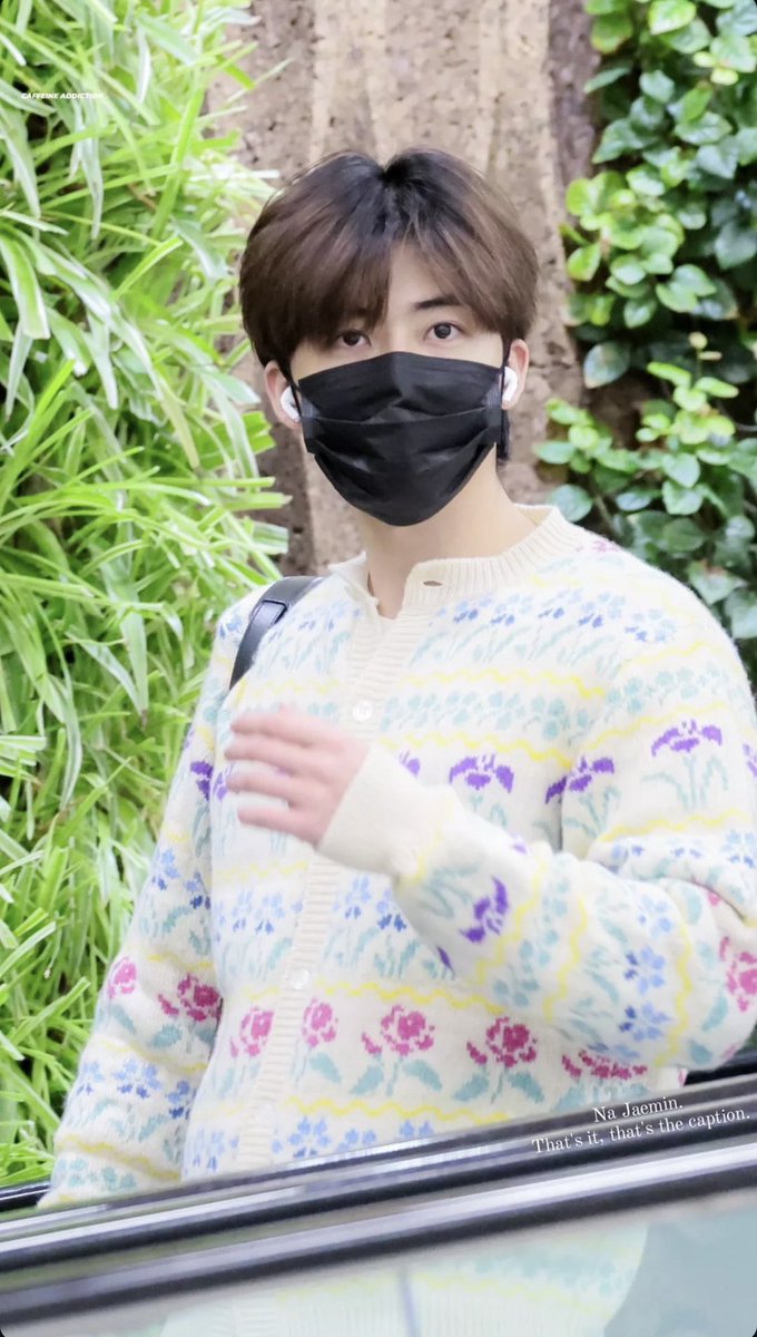 Kalo disandingkan gini jadi ngeh mereka beneran punya banyak kesamaan;
- ISFJ
- pintar
- mapan
- baik hati
- royal &amp; full effort
- jago masak
- jago urus rumah
- jago japanese
- sayang mama; sangat respect wanita
- rajin donasi
- icon 🐰

Terakhir, TAK BISA KU MILIKI 😂🥲😭