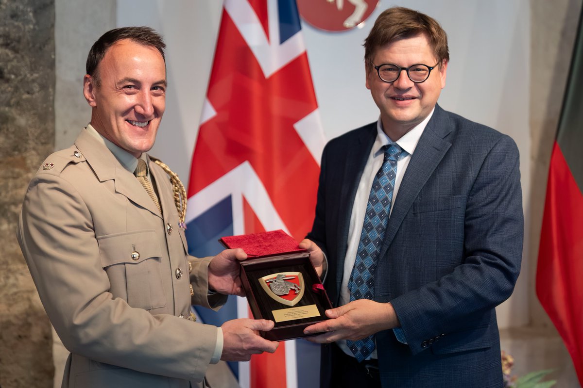 ukinlithuania's tweet photo. Bittersweet news! Saying bye is never easy &amp; we officially said "goodbye" to our #DefenseAttaché, Major Steve Gleisinger today. But we're happy to tell you that Major William George, the new Defense Attaché of the #UnitedKingdom to #Lithuania, was also accredited. Welcome!#UKinLT https://t.co/HCZVLSkDSo