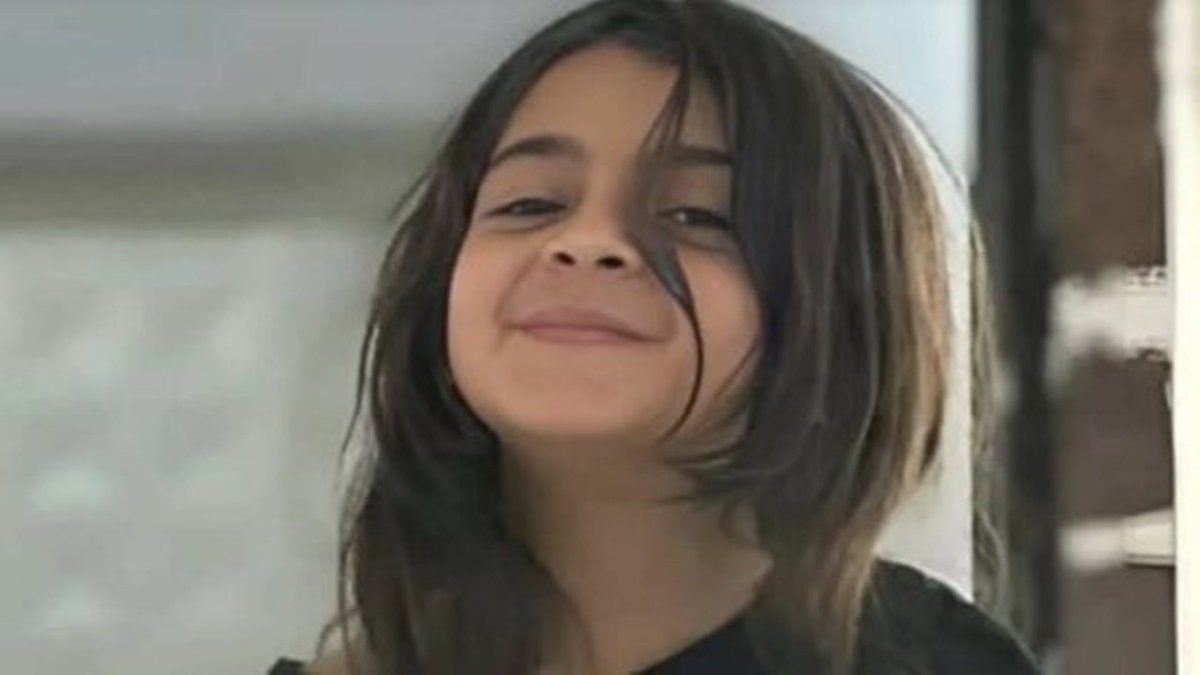 Cezaevlerindeki Tüm Dost ve
Kardeşlerime sesleniyorum
Rabbim ayağınıza taş değdirmesin
NARİN KARDEŞİMİZİN GÜLÜŞÜNÜ 
SOLDURANLAR SİZE EMANET
#Mekanincennetolsunnarin #nariniçin #narin