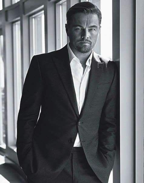 .

الكلام مع من يجهلك يولد الف تأويل 
فاحذر ان تصبح عدوًا لهم دون ان تعلم 
من كلمة قلتها او عمل انجزته 
او تصرف لا إراديا. 

.