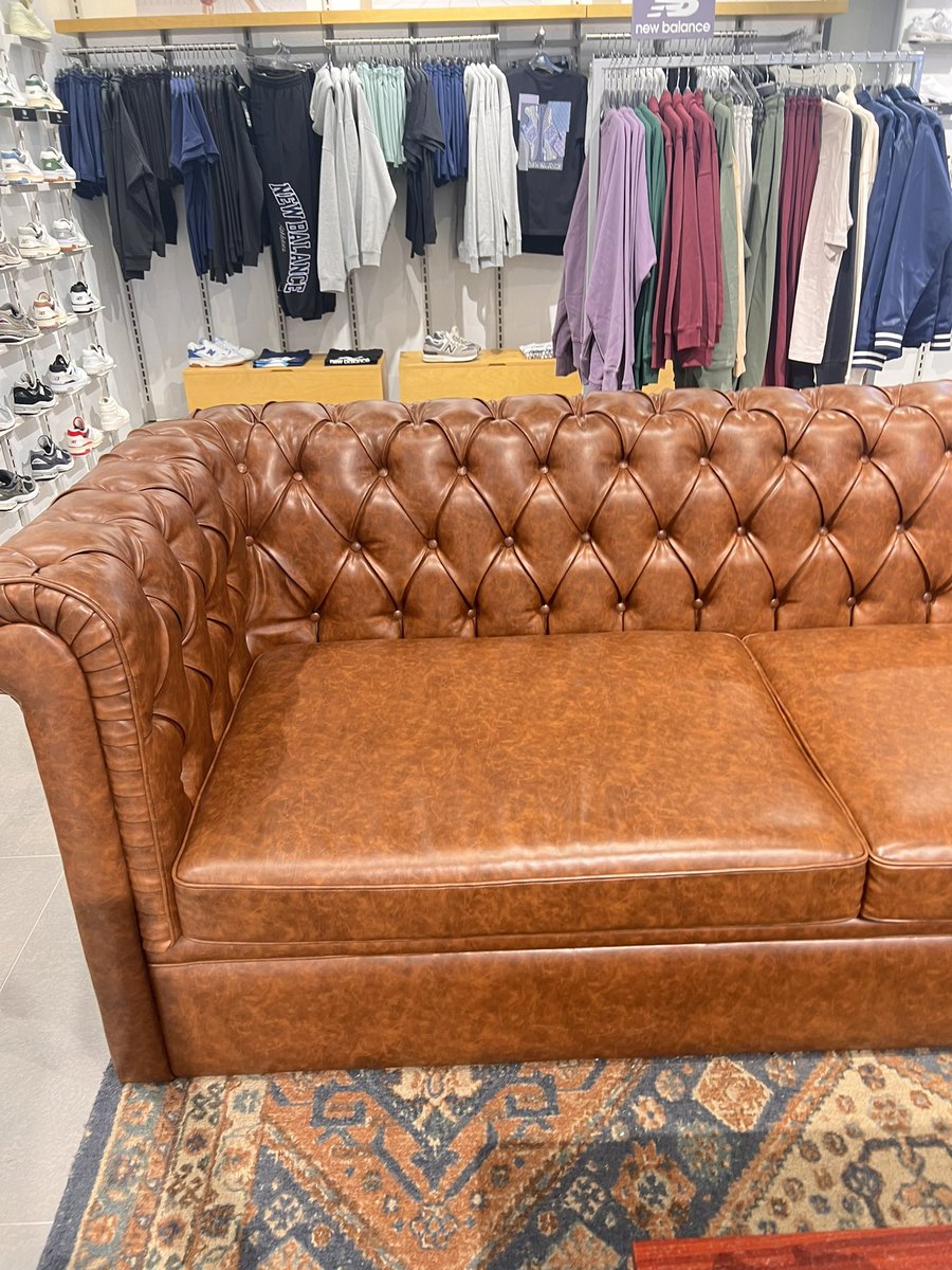 Nicol3Mari's tweet photo. When you just went to buy shoes but you saw the sofa,not the shoes!!! And remember the scene in TLP! Hahahah 🤭🤐🫣
#FreenBecky 
#srchafreen 
#Beckysangels 

 #ปิ่นภักดิ์EP6 https://t.co/3z7iUSYJjb