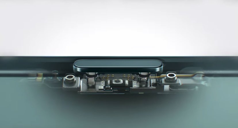 realviking69's tweet photo. Apple iphone 16 with dedicated Camera button 

#AppleEvent24 #ApplEvent #iPhone16 #iPhone16Pro https://t.co/A0NBUz0B7b