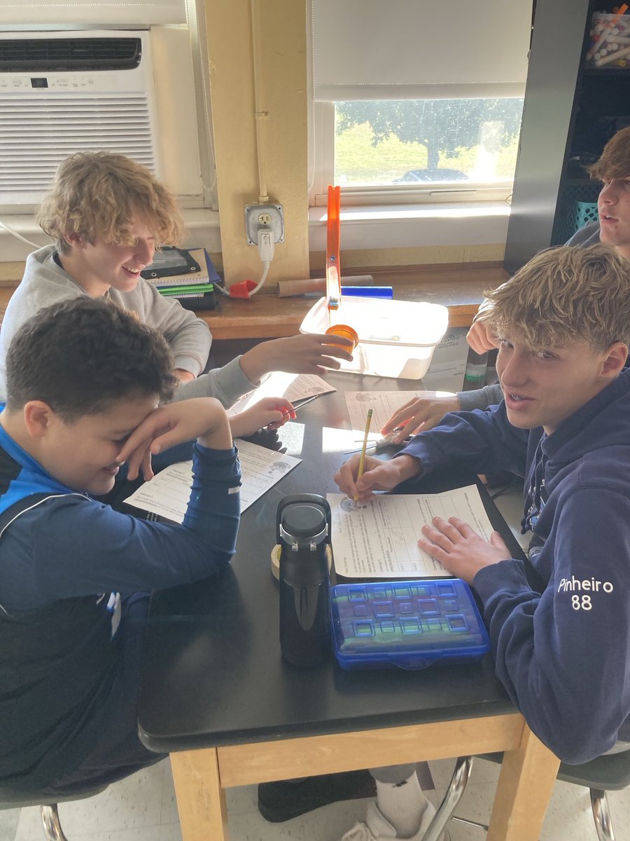 Motion challenges happening in ⁦@lafondscience⁩ Science classes ⁦<a href="/HurleyMiddle/">Dr. Kevin Hurley MS</a>⁩!