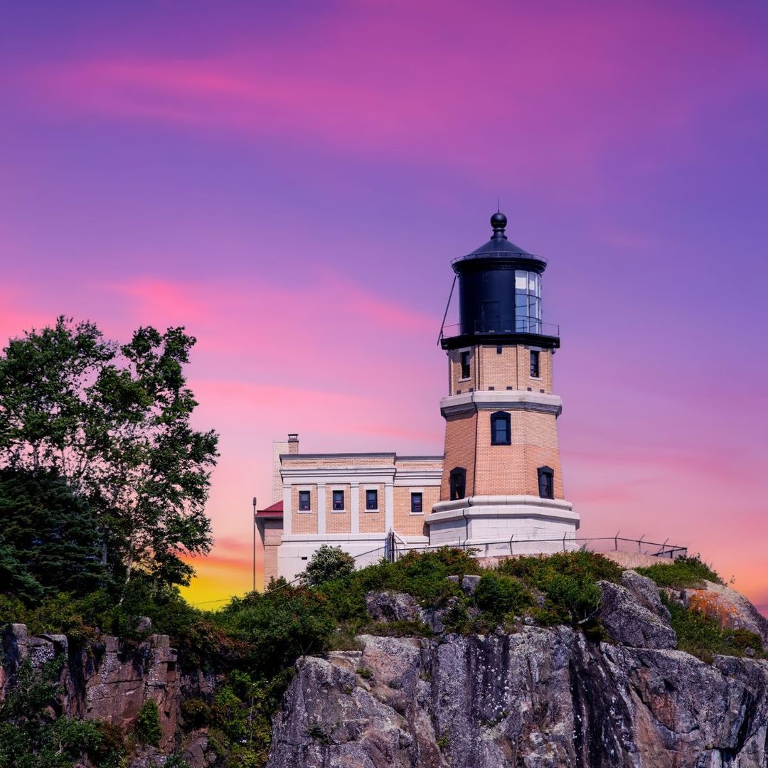 Split Rock Lighthouse Fun Fact:
In the late 1930s, it drew about 100K people/year — appx 5X as many visitors as any other station. When the Coast Guard absorbed the Lighthouse Service in 1939, it called it "probably the most visited lighthouse in the US."
- MN Historical Society