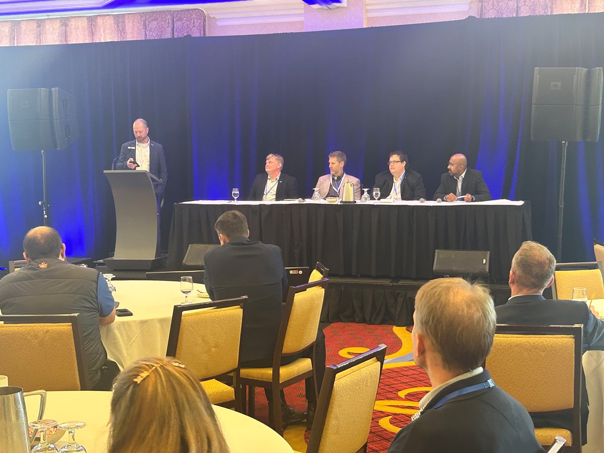 Our next Operators panel includes representatives from <a href="/MAferries/">Marine Atlantic</a> (Murray Hupman), <a href="/MBGov/">Manitoba Government</a> (Lokesh Kumar), <a href="/GovNL/">Government of Newfoundland & Labrador</a> (Colin Power) and the BC Government (Brian Jonker)

#cdnferry2024