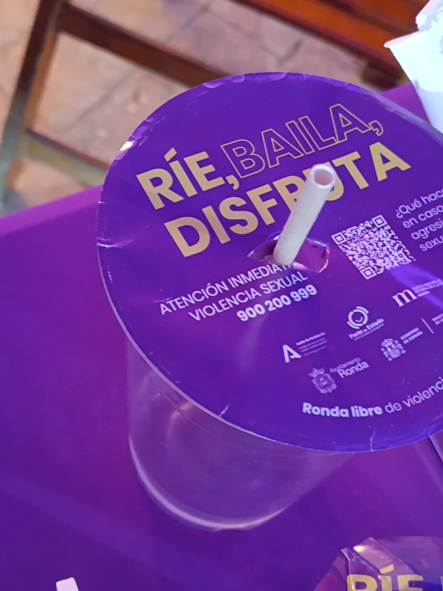 rondafem's tweet photo. El Punto Violeta,  proyecto de colaboración entre el Excmo. Ayuntamiento de Ronda, el Cmim Ronda y nuestra asociación, ha  estado presente en el Recinto Ferial  "Ángel Harillo"  desde el martes 3 de septiembre  hasta el sábado, en un horario de 9h hasta las 3 de la mañana. https://t.co/5DDf7RLHKB