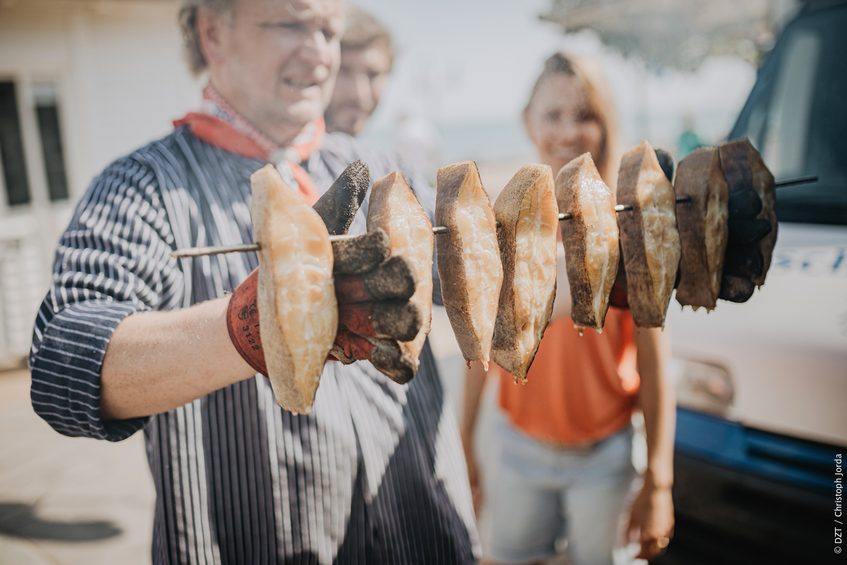 GermanyTourism's tweet photo. YES or NO! Would you try this? Smoked fish 🐟 has a long tradition in Bremerhaven. The fish are smoked using native hardwoods like beech, giving them an unmistakable flavor.
Guten Appetit, as we say in Germany! https://t.co/oWe9WxJBrr