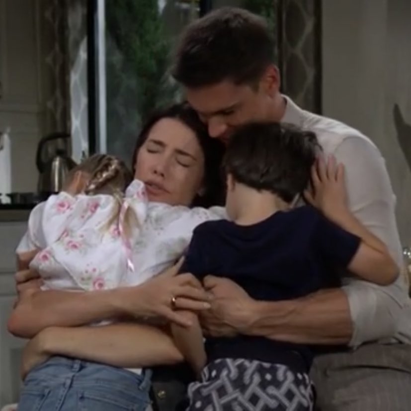 Owusumavee8062's tweet photo. Sinn Family Bond Everything For Me See The Love❤️
SINN ❤️FAMILY ❤️IS THE ❤️BEST
#FinnSavesSteffy #Sinn #Sinnabon #SinFamily #SinnFans https://t.co/7xd6VwVs2i
