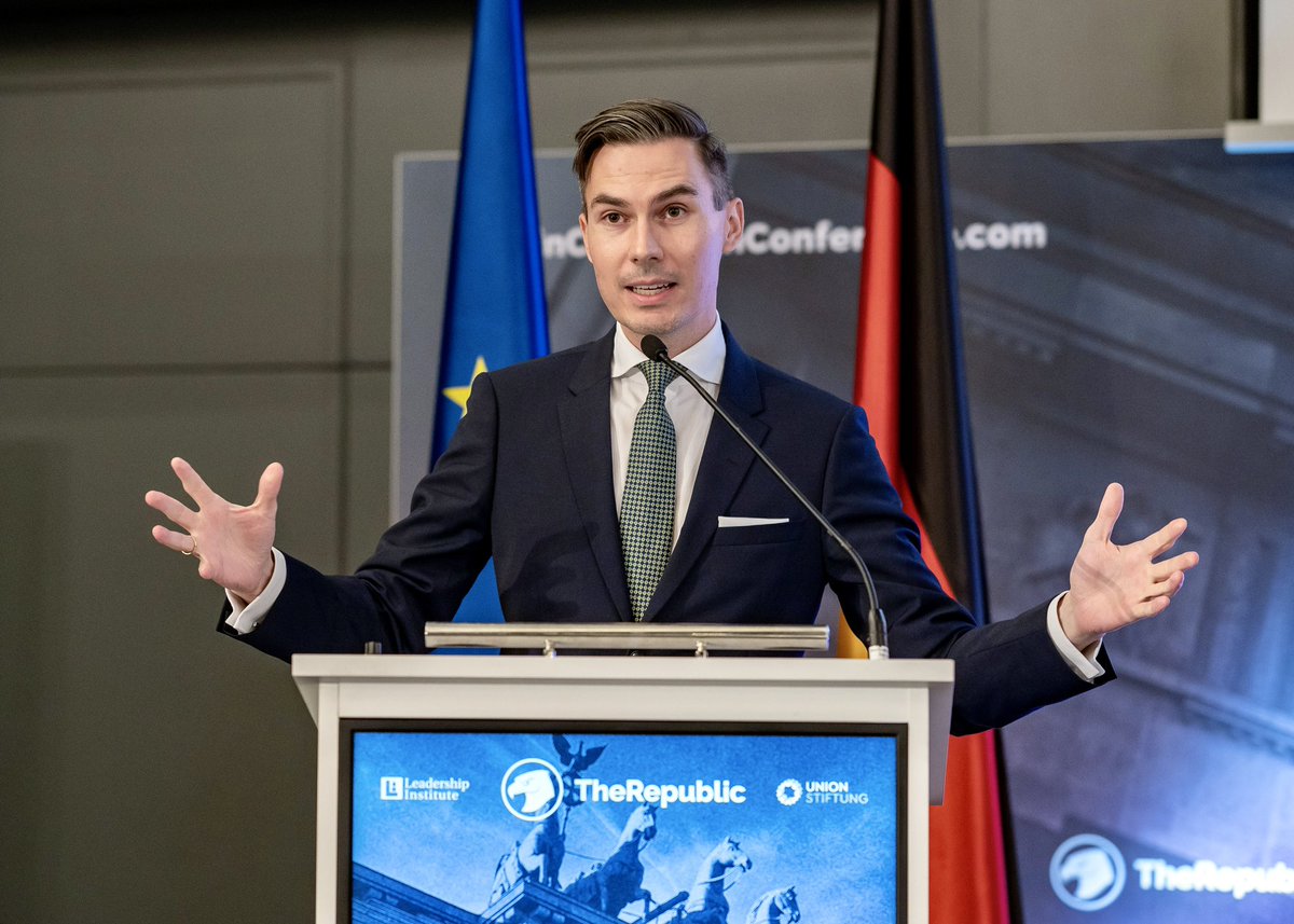 Armin Petschner-Multari tweet media