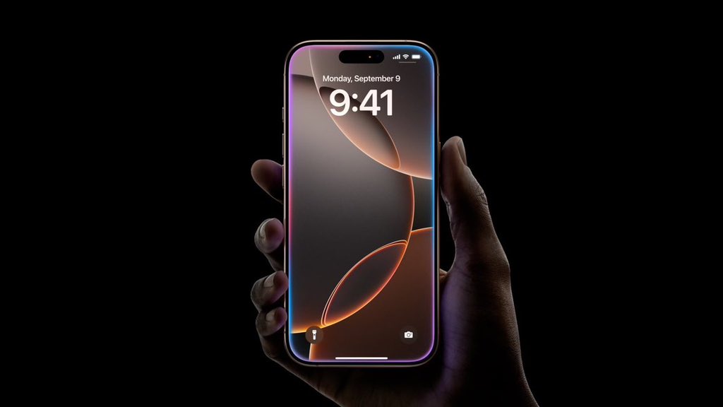 CryptoCoinCoach's tweet photo. JUST IN: Apple unveils iPhone 16 Pro Max.
#AppleEvent24 #Apple16pro #AppleEvent https://t.co/Jhl9xd4FSn