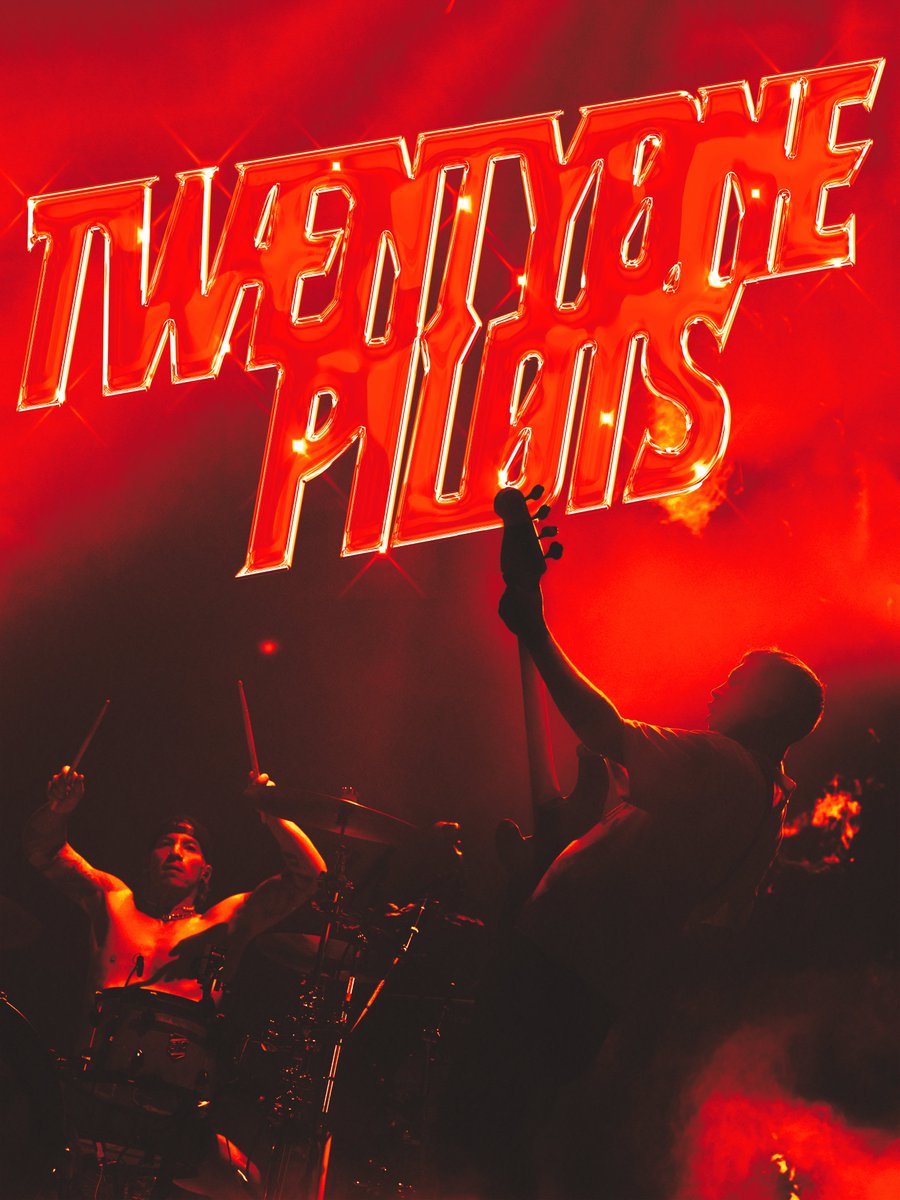 kry_zs_'s tweet photo. tyler joseph you funky wunky little rockstar

#cliqueart #clique #twentyonepilots #clancy #clancytour #clancyla https://t.co/7pVEhamtJS