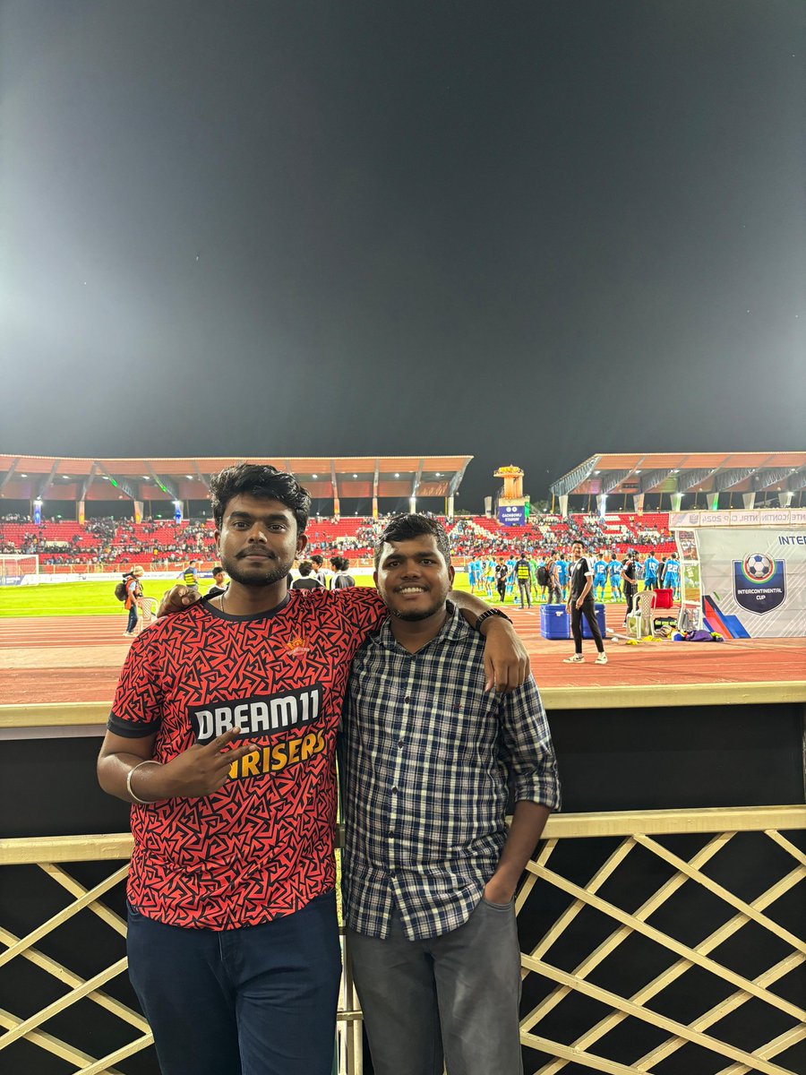 Nikhilvvs09's tweet photo. Today Witnessed India🇮🇳 V/S Syria🇸🇾 #Internationalfootballcup2024 📍Hyderabad.
Had a great time with @smaranpanc04 & Co. The Match result: 🇮🇳 - 0 & 🇸🇾 - 3.
Despite of the match result our boys performance was impressive. #indianfootball #supportindianfootball https://t.co/LmEBVryRhI