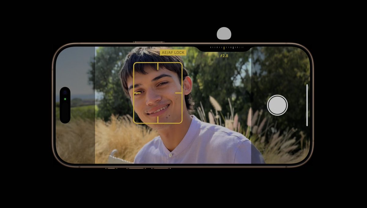 infoNumber333's tweet photo. 【iPhone 16 Proの情報まとめ！】

・ベゼルが細くなり史上最大のディスプレイに
・新色デザートチタニウム追加
・バッテリー容量UPで史上最高の駆動時間
・A18 Proチップを搭載
・ズームカメラが望遠3倍から5倍に
・4K120p撮影でスローモーションに対応
・4基のマイクを内蔵し立体音響録音可能
・Wi-Fi7対応
・声だけ抜き出せるボイスアイソレーション機能
・価格は159800円から（去年と同じ）
・13日から予約開始、20日発売

#AppleEvent
