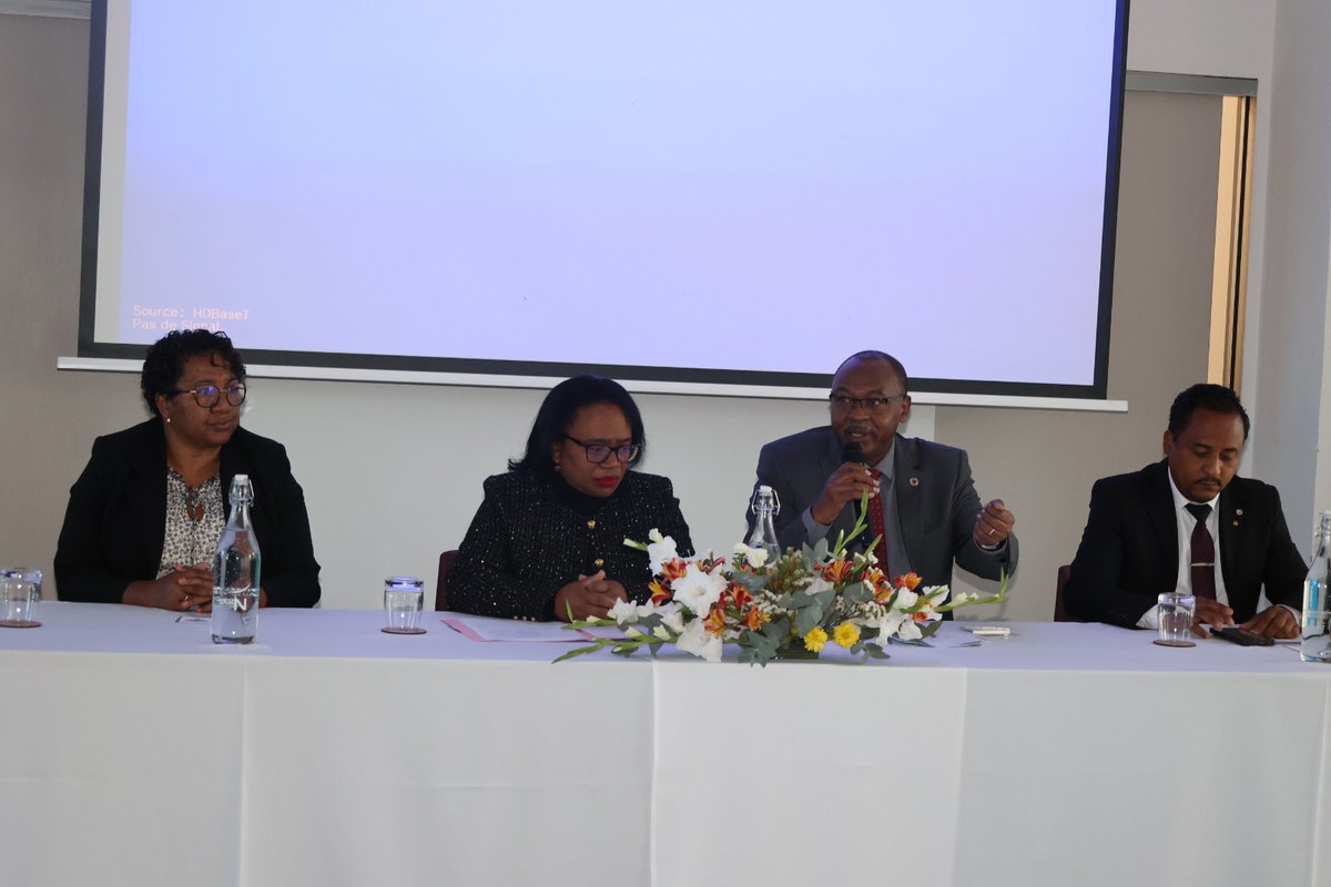 Cette visite permettra d'observer les progrès réalisés dans la mise en œuvre du projet depuis son lancement en août 2023.

<a href="/Irish_Aid/">Irish Aid</a> joue un rôle crucial en soutenant 🇲🇬 aux côtés de <a href="/OMSMadagascar/">OMS Madagascar</a> ,<a href="/UNICEFMada/">UNICEF Madagascar</a>  et <a href="/msanp_Mdg/">Ministère de la Santé Publique Malagasy</a> dans la prise en charge de la malnutrition infantile.